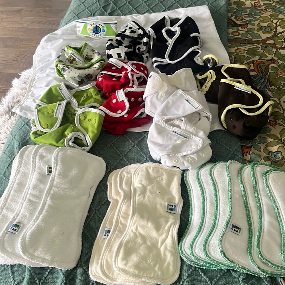 Huge set of best bottom reusable cloth diapers.